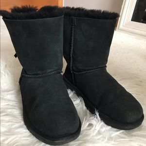 UGG Shoes - Uggs size 8 in perfect condition UGG Shoes - Uggs size 8 in perfect condition